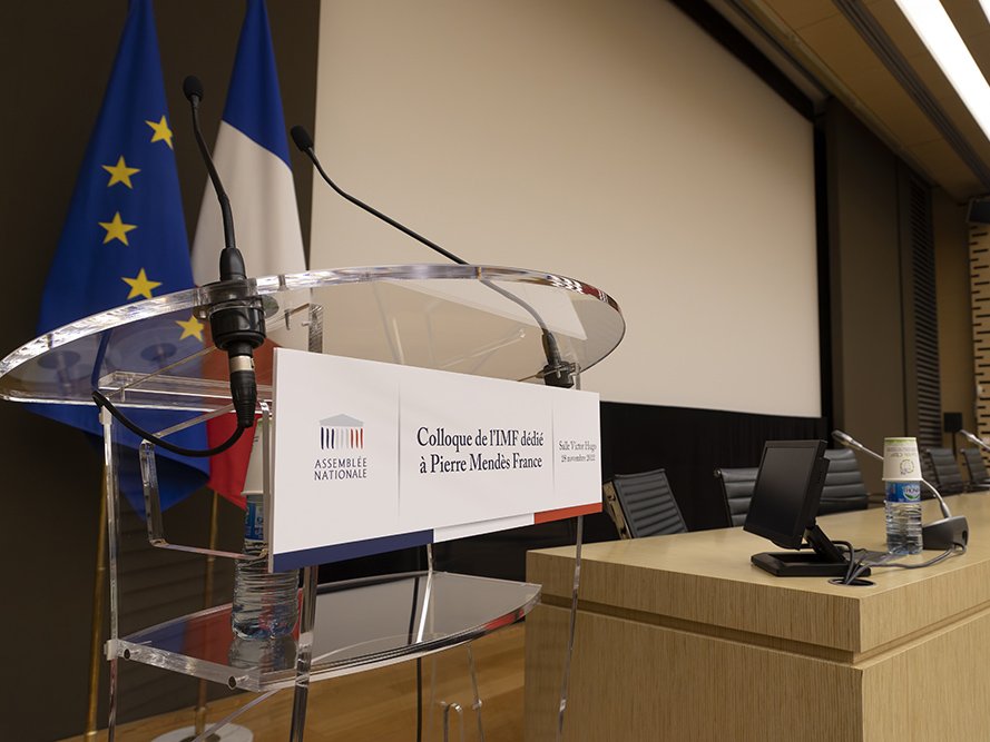 <strong>Avant l'ouverture du colloque</strong> • photo : Rémy SALAÜN <small>© IPMF</small>