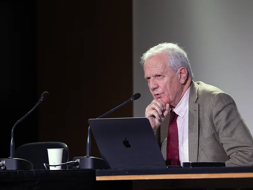 <strong>Conclusion du colloque par M. Robert Frank</strong> • photo : Rémy SALAÜN <small>© IPMF</small>