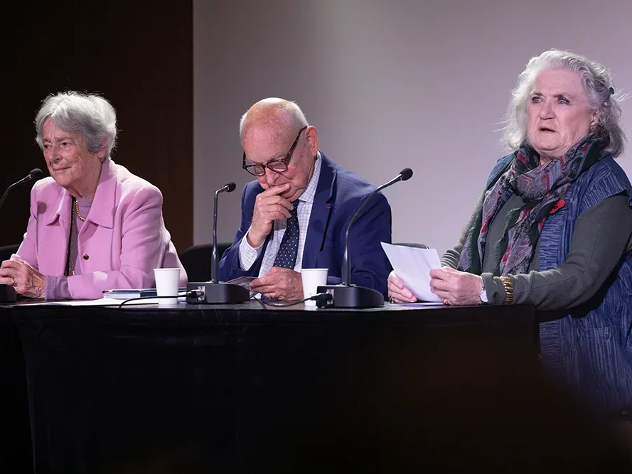 <strong>Ouverture du colloque par M<sup class="typo_exposants">me</sup> Joan Mendès France</strong> • photo : Rémy SALAÜN <small>© IPMF</small>