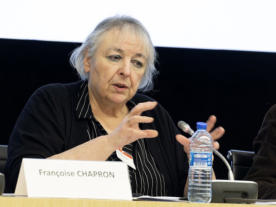 <strong>Intervention de M<sup class="typo_exposants">me</sup> Françoise CHAPRON</strong> • photo : Rémy SALAÜN <small>© IPMF</small>